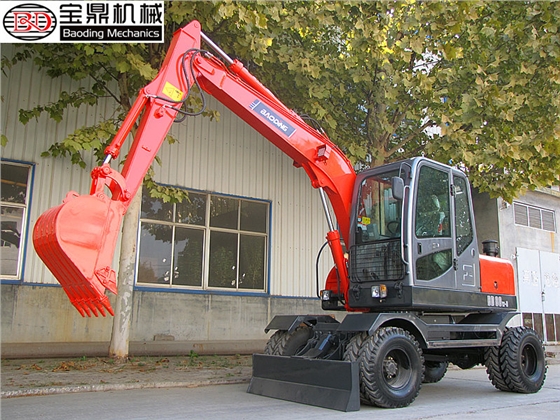 轮式挖掘机宝鼎80型号图片