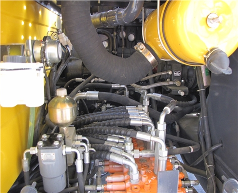 宝鼎小型轮式90-7挖掘机