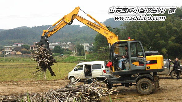 宝鼎轮式挖掘机产品