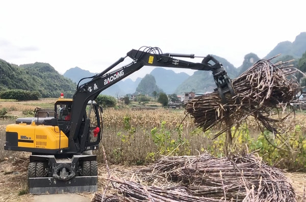 宝鼎高端轮式抓木机95型号