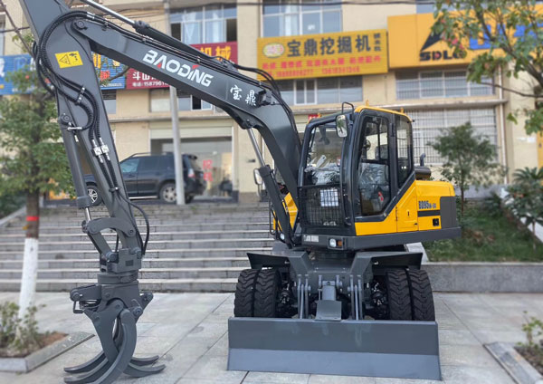 宝鼎抓木机地方办事处.jpg