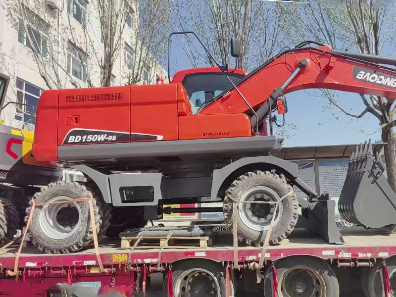 宝鼎150-9S轮式挖掘机.jpg