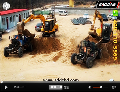 宝鼎90小型挖掘机与同型号小挖机土方效率对比视频